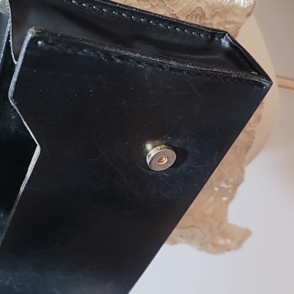 Vintage Black Leather Crossbody Bag 80s Punk Grunge Rock Indie Sleaze Rare Purse - Picture 9 of 16